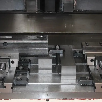 Dah Lih Machining Bed