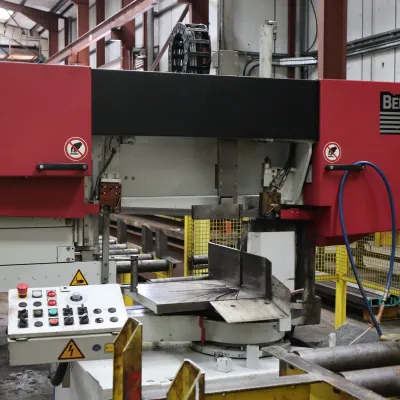 Behringer 320-523G Mitre Bandsaw