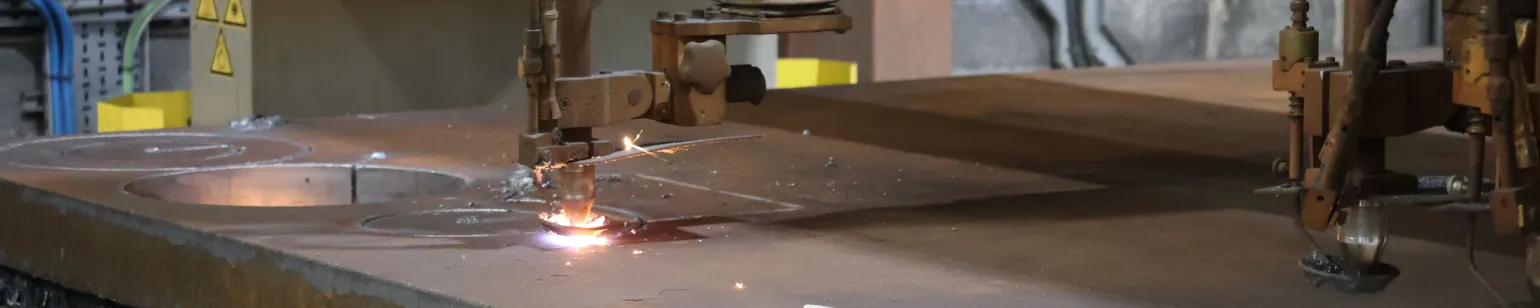 <p>At Pulman Steel, we are committed to using state-of-the-art equipment to provide outstanding steel profiling services. Central to our flame profiling services is the advanced ESAB Combirex DX 3500, a highly regarded tool in the metal profiling industry.</p>
