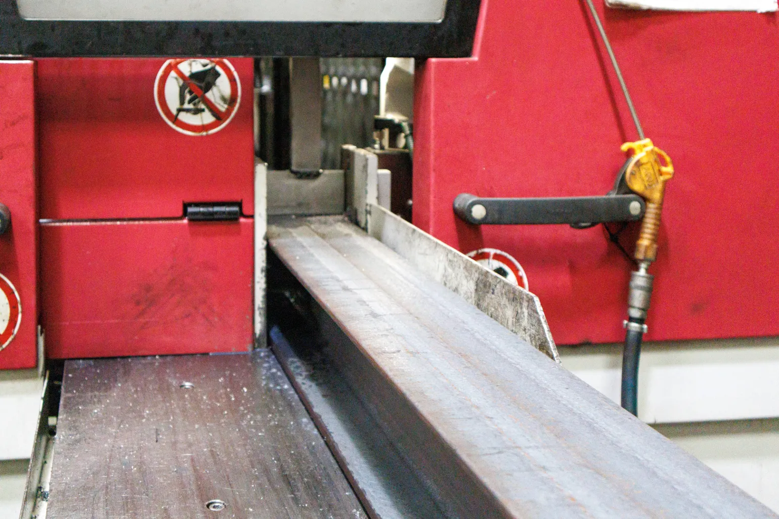 Each of our machines has different key features that make them the best choice for various saw cutting jobs. Their key features include:


	Behringer 411 Bandsaw: High-performance blade technology, automatic material feed system, and an advanced coolant system for extended blade life.
	Hydmech HA-18 Bandsaw: Automatic programmable feed and length settings, adjustable cutting angles for versatility, and high-speed cutting capability.
	Mega CS150 Carbide Circular Saw: Durable carbide-tipped blade, fast cycle times for high productivity, and an advanced cooling system to prevent overheating.
	MEP Shark 230 Bandsaw: Semi-automatic operation for flexibility, adjustable cutting speeds, and an integrated cooling system.
	Adige TS72: Advanced cutting head technology, automatic loading and unloading system, and minimal material waste.
	Behringer 321 Bandsaw: High cutting output, stable dual-column design, hydraulic blade tensioning, and minimal tolerances for repeatable cutting.
	Behringer Mitre 320-523G: Manual and hydraulic mitre adjustment, dual-column guidance system, and swivelling saw frame for precise mitre cuts from -45° to +60°.

